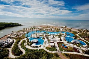 Piscina a l'aire lliure 