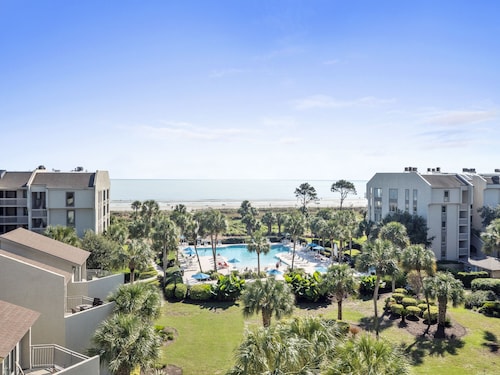 532 Shorewood- 2 Bd/2 Ba Beautiful Oceanview Villa