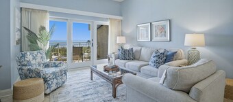 532 Shorewood- 2 Bd/2 Ba Beautiful Oceanview Villa