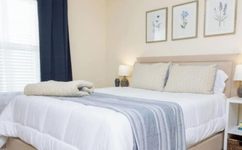 Room for Everyone with 2 Townhomes and 6 Bedrooms!