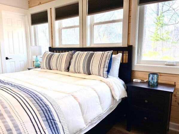 3 quartos, ferros/tábuas de passar roupa, Wi-Fi, roupa de cama