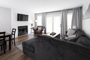 Unclassified image, 2 of 29, button - *NEW* Cozy, Smart Condo| 10 mins to DT, Biltmore (Asheville)