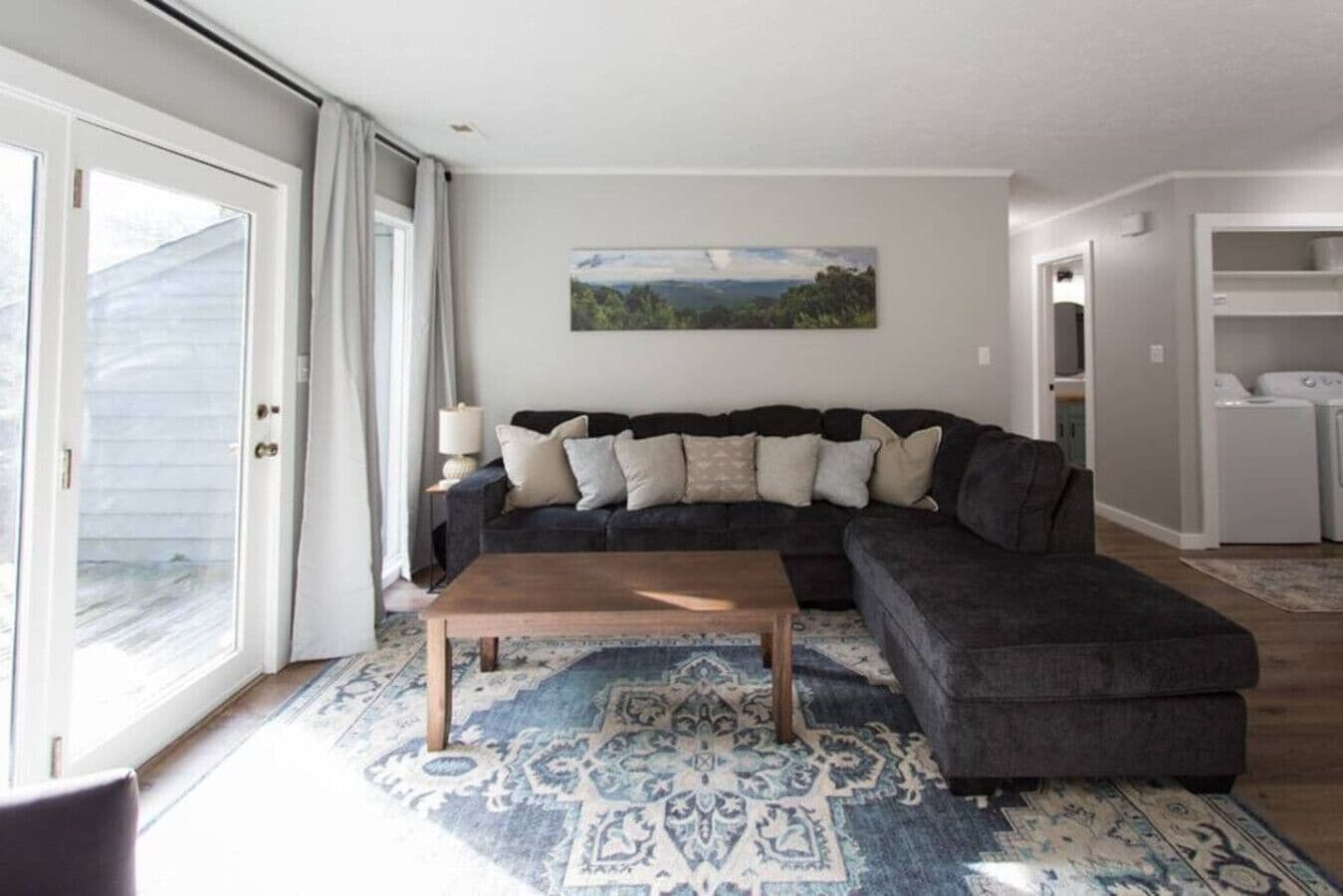 Televisión y bocina smart 