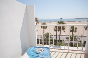 Terrace/patio - Sol Playa Suites (Valencia)