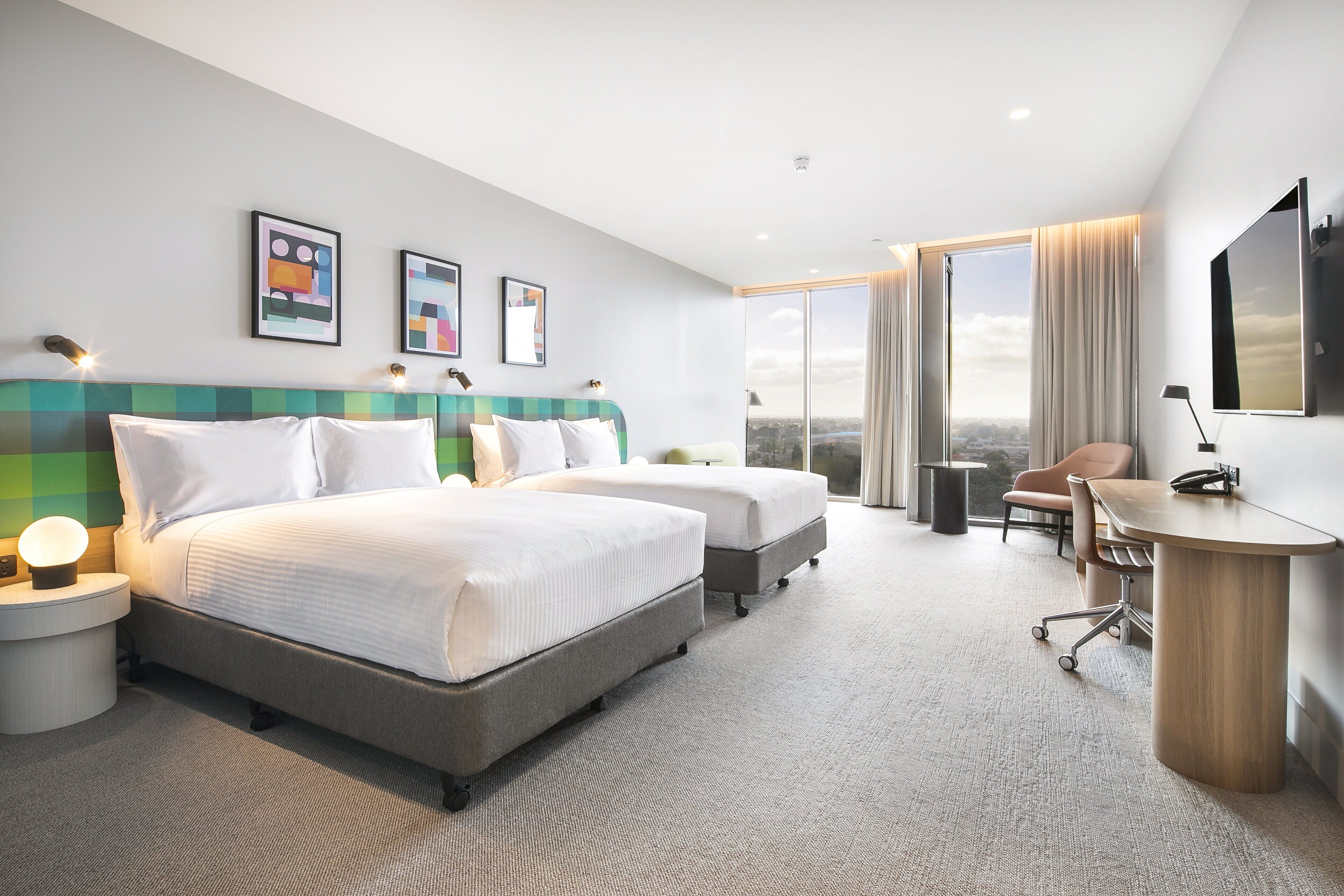 Minibar, coffres-forts dans les chambres, décoration personnalisée