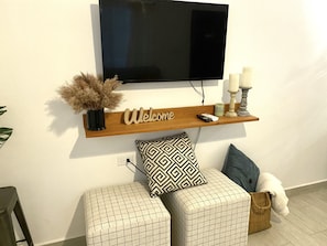 Interior - Private One-Bedroom Retreat - Relaxing Patio, Free Bikes (Belize City)