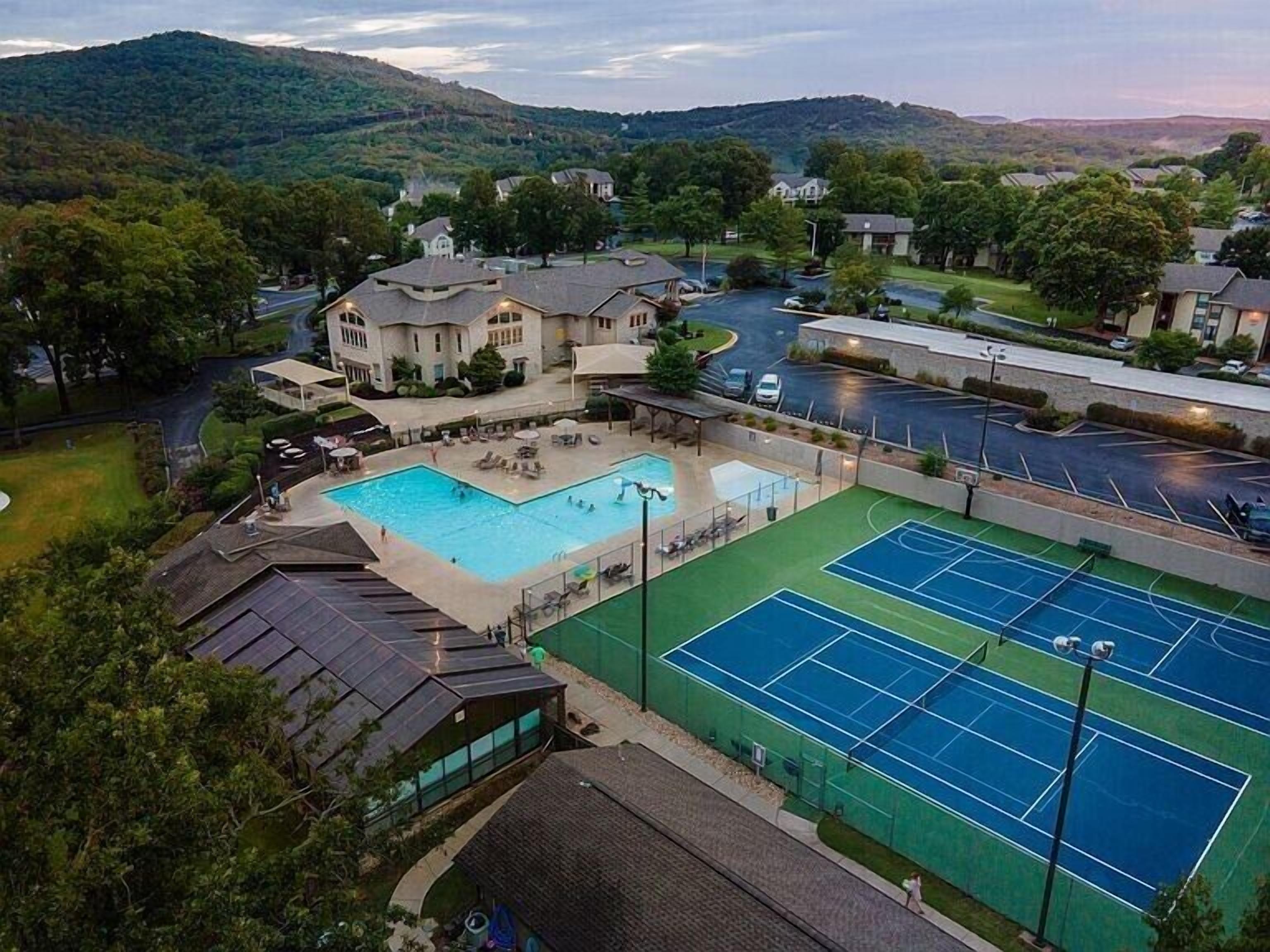 Indoor/Outdoor Pools-Golf-Gated Community