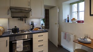 Refrigerador, microondas, horno y lavavajillas 