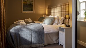 2 slaapkamers, een strijkplank/strijkijzer, gratis wifi, beddengoed