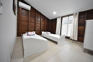 2 Schlafzimmer, kostenloses WLAN, Bettwäsche, Rollstuhlgeeignet