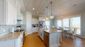 Fridge, microwave, oven, stovetop - EnJoy the View: 4  BR, 3  BA House in Crystal Beach, Sleeps 13 (Bolivar Peninsula)