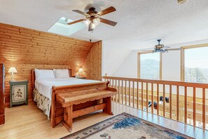 2 bedrooms, iron/ironing board, travel cot, WiFi