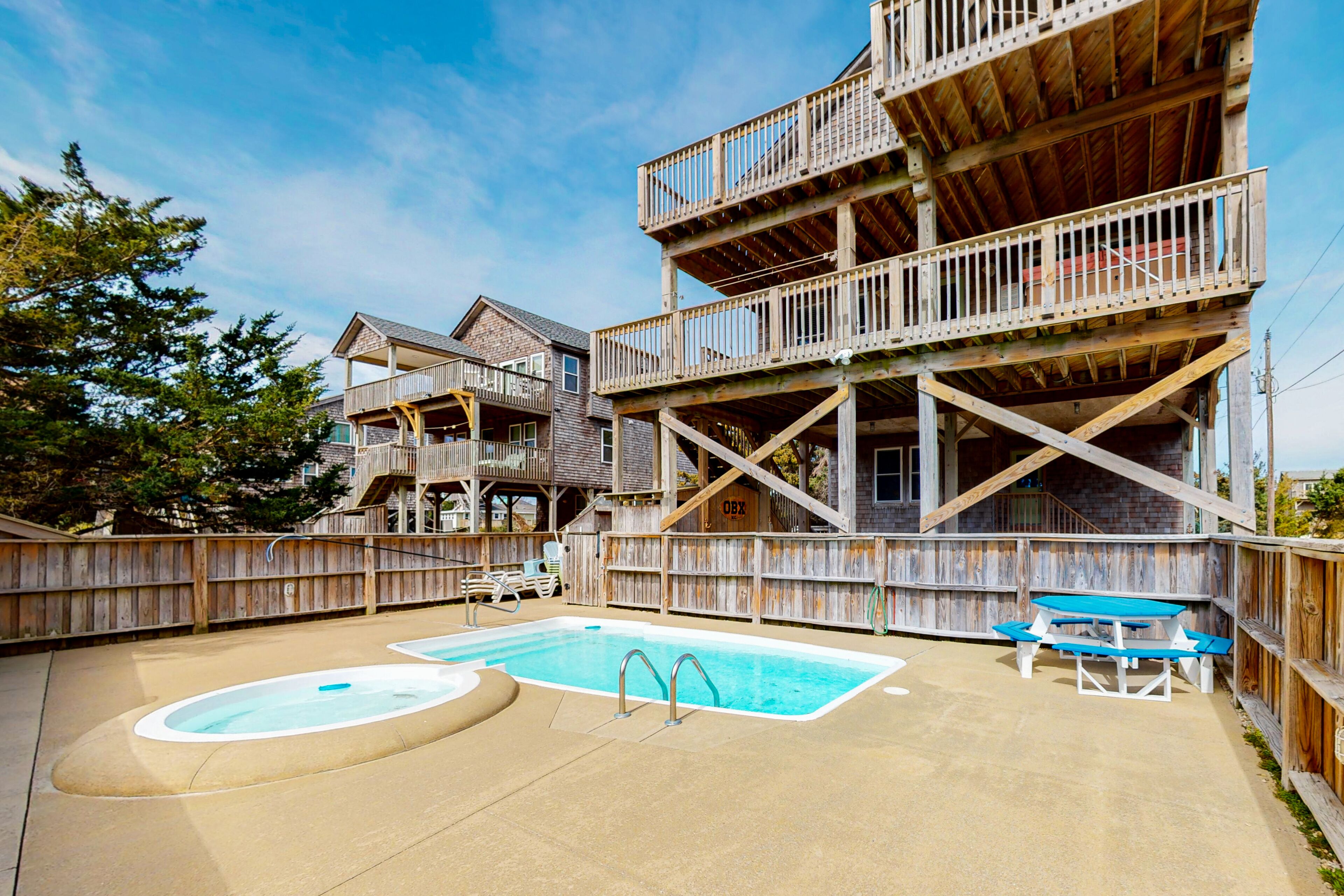 Lovely home with private pool, decks, amazing ocean view, & W/D