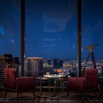 20 restaurantes; se sirven desayunos y cocina local e internacional 