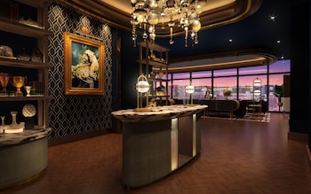 6 bars/lounges, 4 poolside bars at Conrad Las Vegas at Resorts World