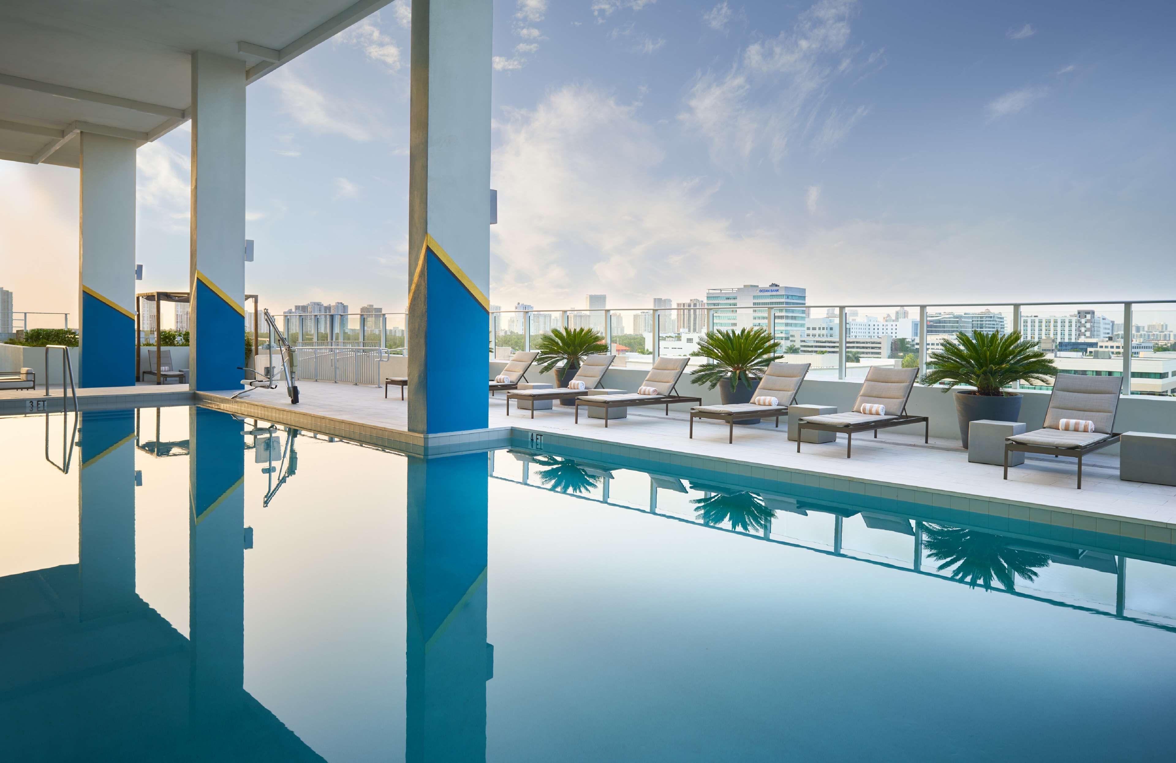 outdoor pool, open 6:30 am to 8:00 pm, free pool cabanas, pool loungers