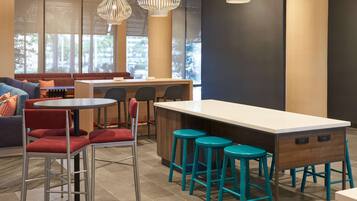 Sudah termasuk sarapan prasmanan setiap hari