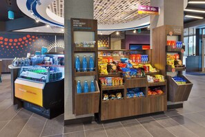 Snack bar - Tru By Hilton Comstock Park Grand Rapids (Comstock Park)