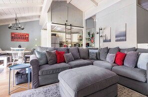 Flat-screen TV, fireplace