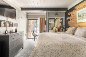 2 bedrooms, travel cot, WiFi, bed sheets