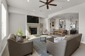 Smart TV, fireplace, table football, ping pong