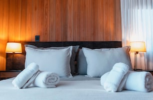 Ropa de cama de alta calidad, cubrecamas y colchones con pillow-top 