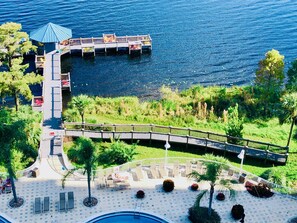 Outdoor pool, a heated pool - PAY LATER!! SALE!! Beautiful lake view, newly decorated, next to Disney & FUN!! (Orlando)