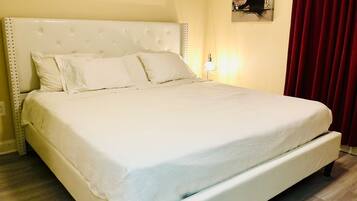 1 chambre, fer et planche à repasser, Wi-Fi gratuit, draps fournis