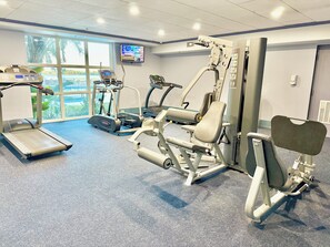 Fitness facility - Lakefront Condo · Disney Fireworks, Sunrise Views · Heated Pools · 2 Full Baths (Orlando)