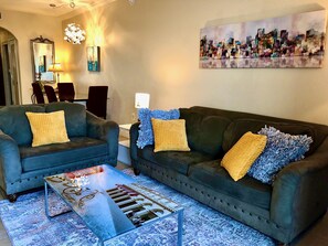 Smart-TV, Hulu, bøker og strømmetjenester