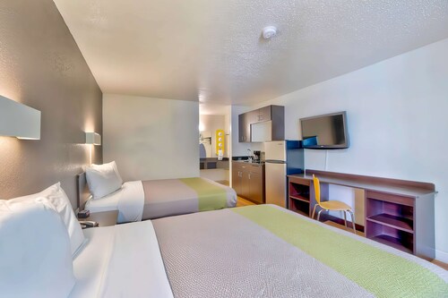 Studio 6 Gainesville, FL