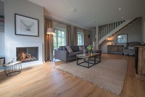 TV connectée, cheminée