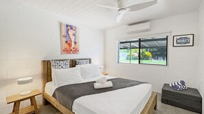 2 bedrooms, bed sheets