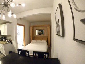 2 bedrooms, travel cot, free WiFi, bed sheets