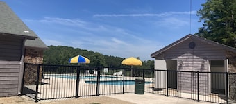 The Happy Place @ Flint Ridge