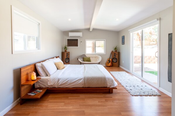 2 Schlafzimmer, Schreibtisch, Bügeleisen/Bügelbrett, kostenloses WLAN