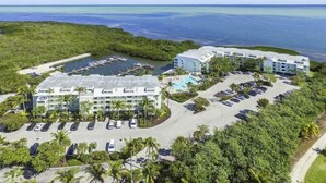 Unclassified image, 5 of 138, button - Bayside Villas (Captiva)