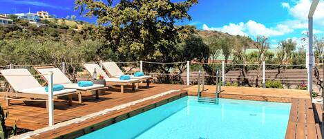 室外游泳池,恒温泳池