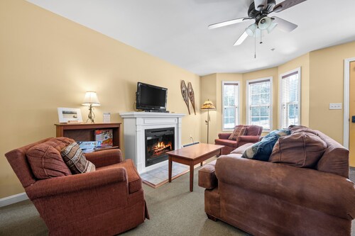 Mountain Brook Condo 150 - Ski in ski out condo at Saddleback
