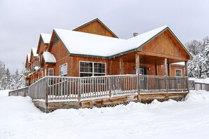 Exterior - Mountain Brook #133 - One bedroom ski in ski out on Saddleback Mountain (Sandy River Plantation)