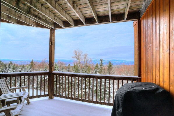 Property grounds - South Branch 13-2 - Newer, cute and cozy, 2nd story condo unit at South Branch (Sandy River Plantation)