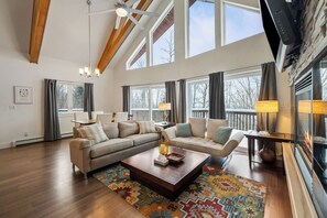 TV, fireplace, ping pong