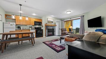 TV, fireplace, DVD player