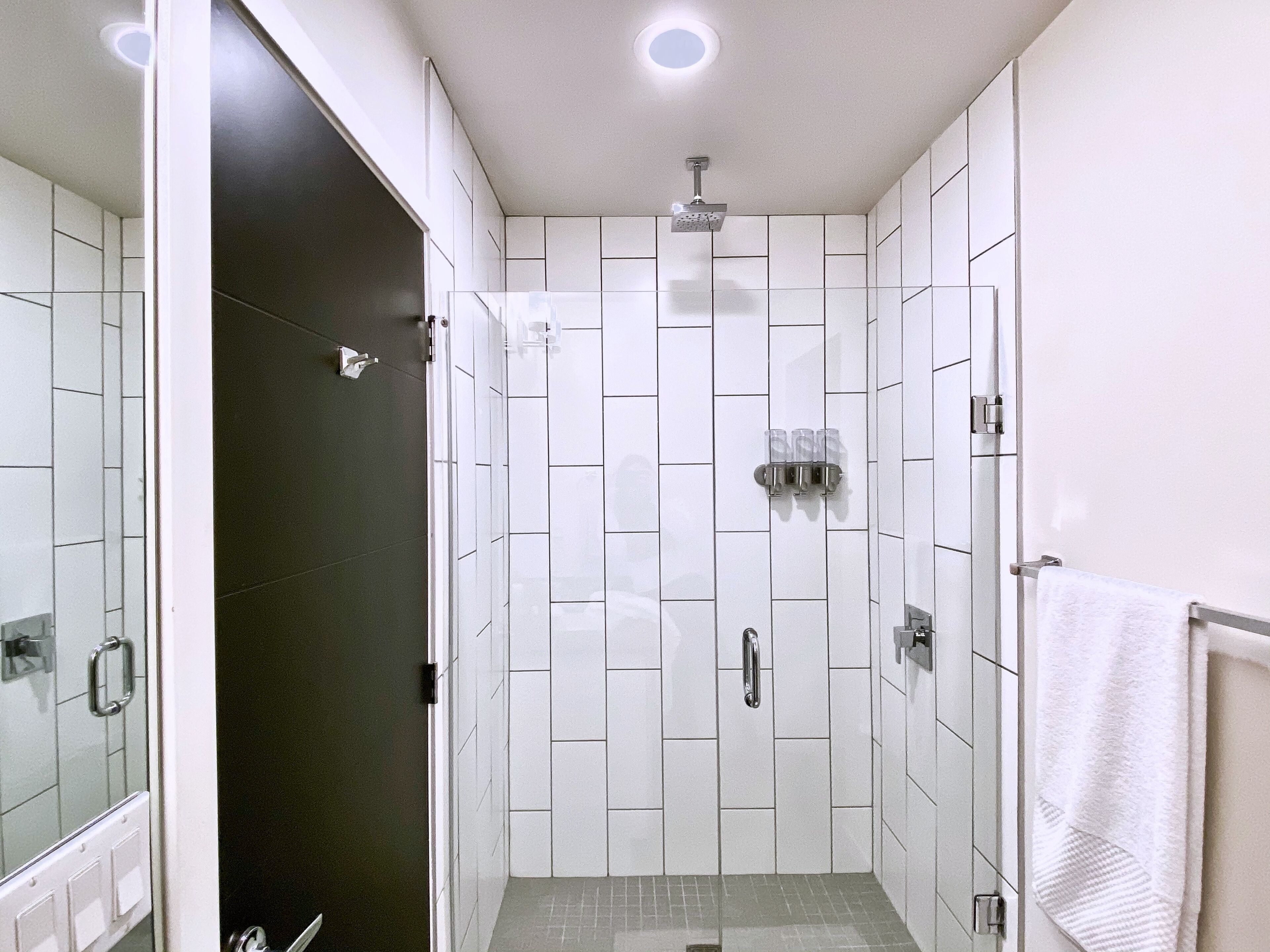 Combined shower/tub, hair dryer, towels, soap