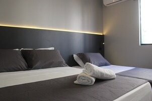 Deluxe Triple Room | Minibar, free WiFi, bed sheets
