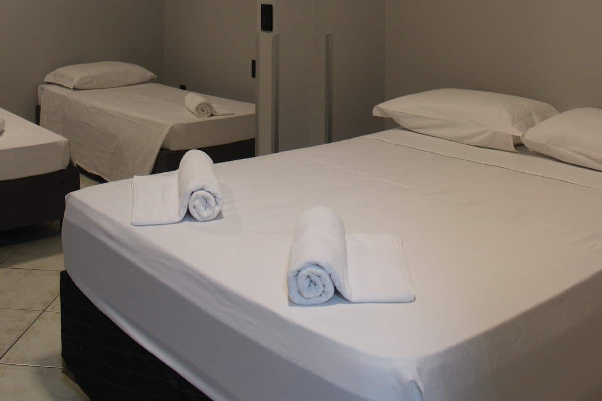 Familierom | Minibar, wi-fi (inkludert) og sengetøy