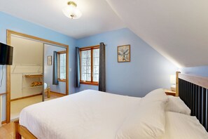 2 多间卧室、熨斗/熨衣板、免费上网、床单