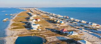 Pool! DOCK! Two Master Bedrooms. Private & public beach access. Sleeps 12