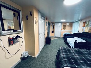 3 bedrooms, iron/ironing board, travel crib, WiFi