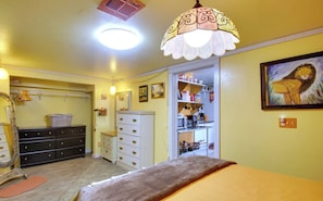 3 bedrooms, iron/ironing board, travel cot, WiFi